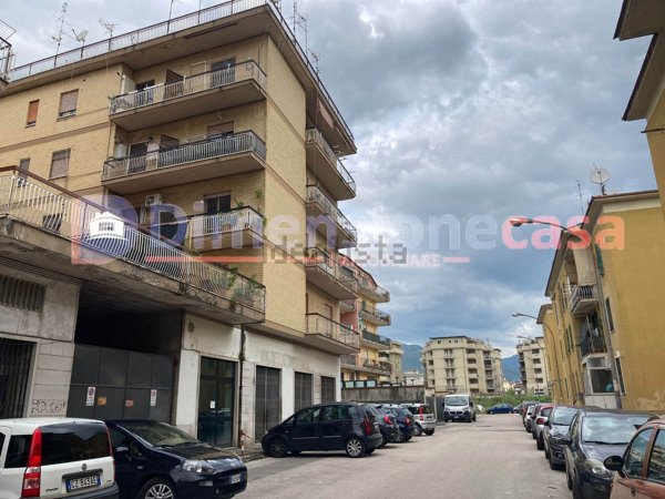 locale commerciale in affitto a Cassino