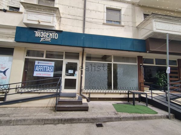 locale commerciale in affitto a Cassino