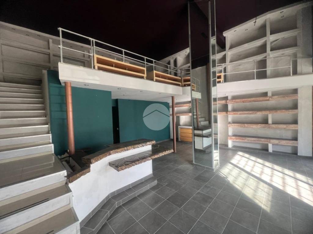 negozio in affitto a Cassino