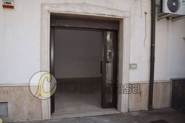 locale commerciale in affitto a Cassino