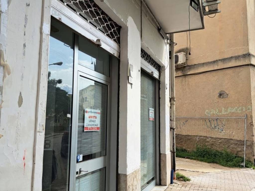 negozio in affitto a Cassino