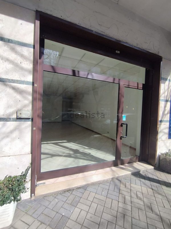 locale commerciale in affitto a Cassino