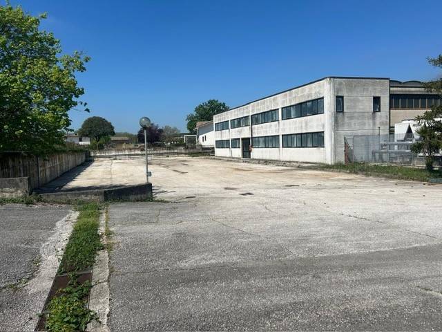 capannone in affitto a Cassino