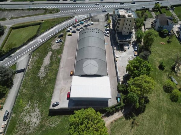 locale commerciale in affitto a Cassino