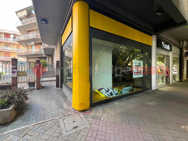 locale commerciale in affitto a Cassino