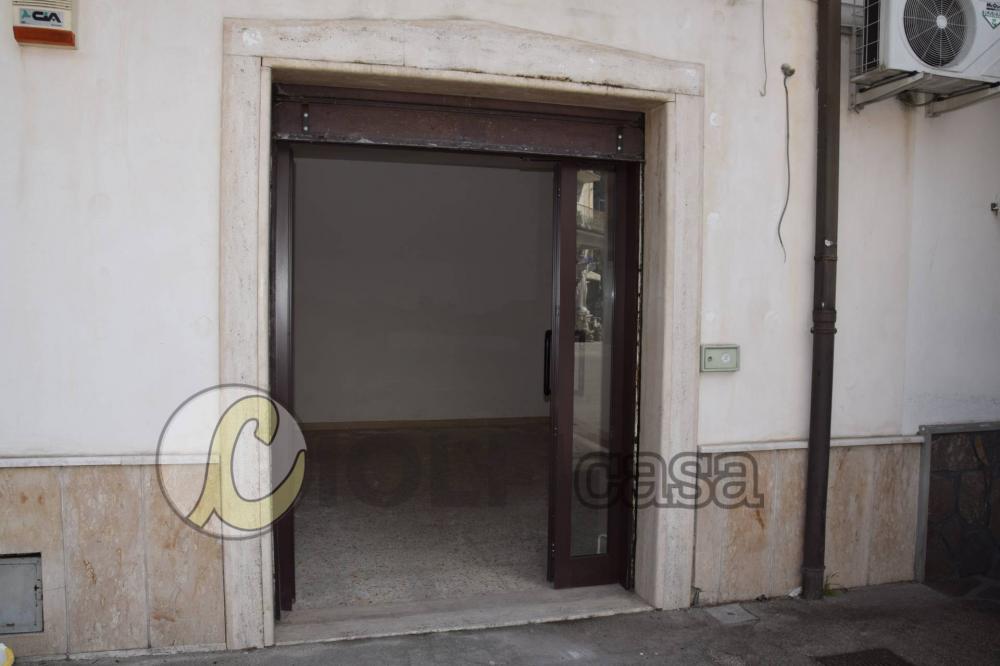 locale commerciale in affitto a Cassino