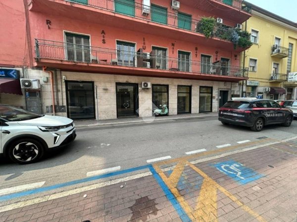 negozio in affitto a Cassino