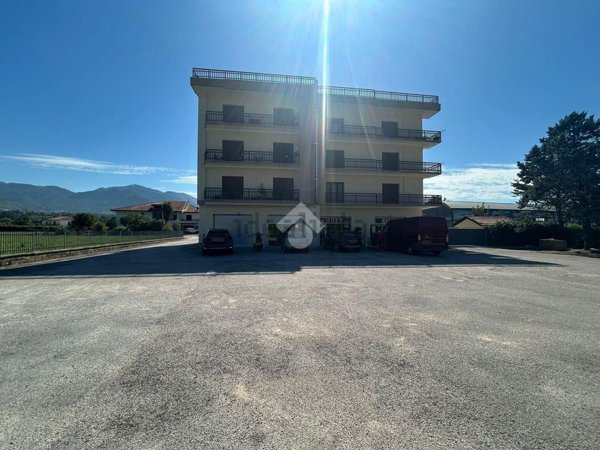 locale commerciale in affitto a Cassino