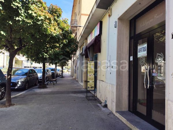 locale commerciale in affitto a Cassino