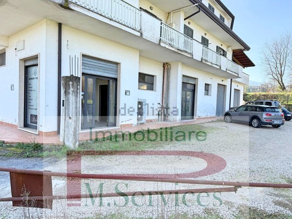 locale commerciale in affitto a Castro dei Volsci in zona Madonna del Piano