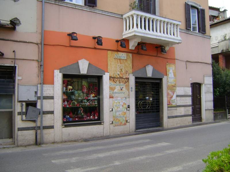 locale commerciale in affitto a Ceccano
