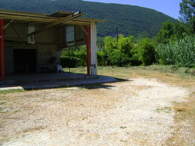 locale commerciale in affitto a Ceccano