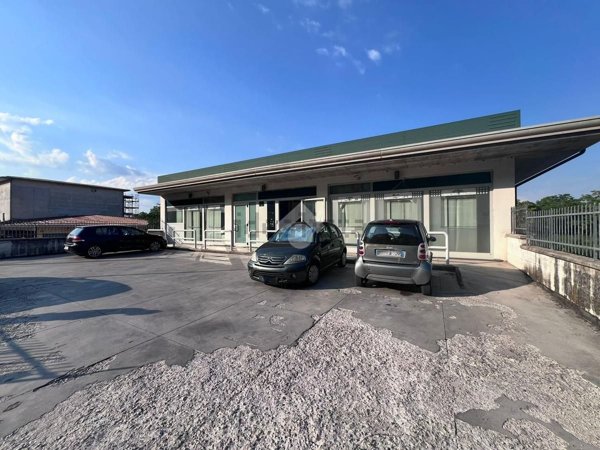 locale commerciale in affitto a Ceccano