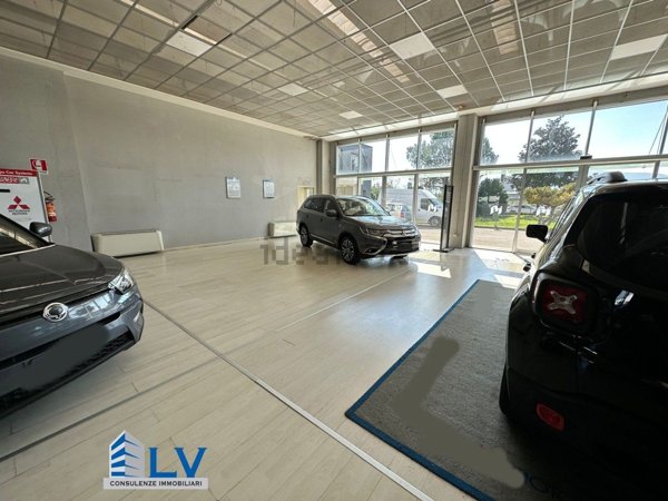 locale commerciale in affitto a Ceccano