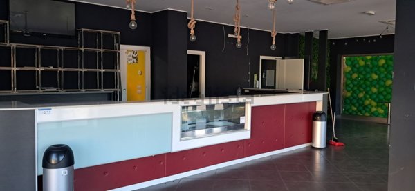 locale commerciale in affitto a Ceccano