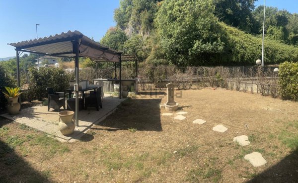 casa indipendente in affitto a Ceccano