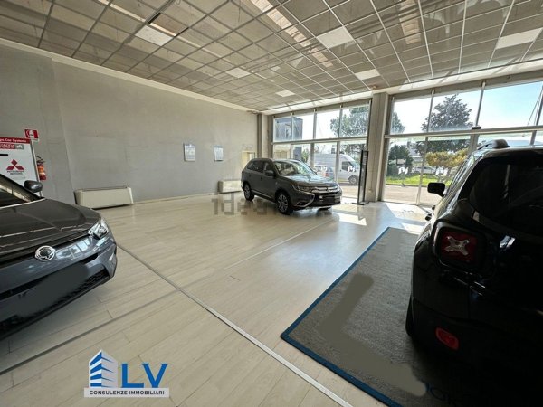 locale commerciale in affitto a Ceccano