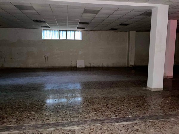 locale commerciale in affitto a Ceccano