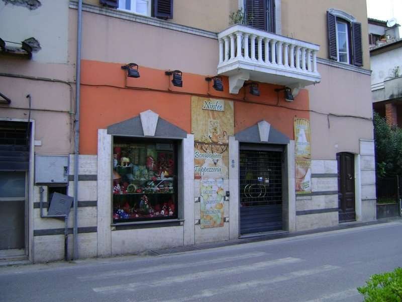 locale commerciale in affitto a Ceccano