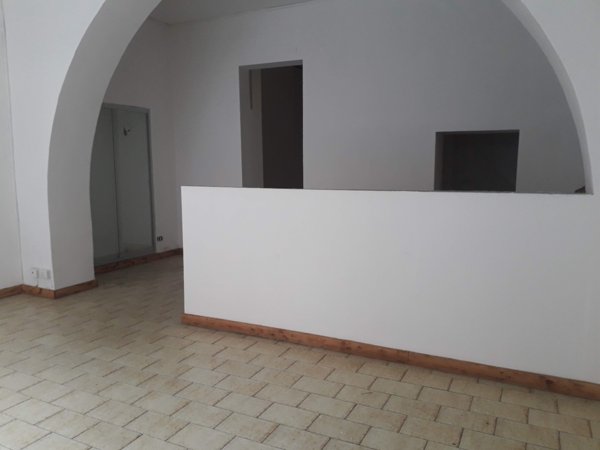 locale commerciale in affitto a Ceccano