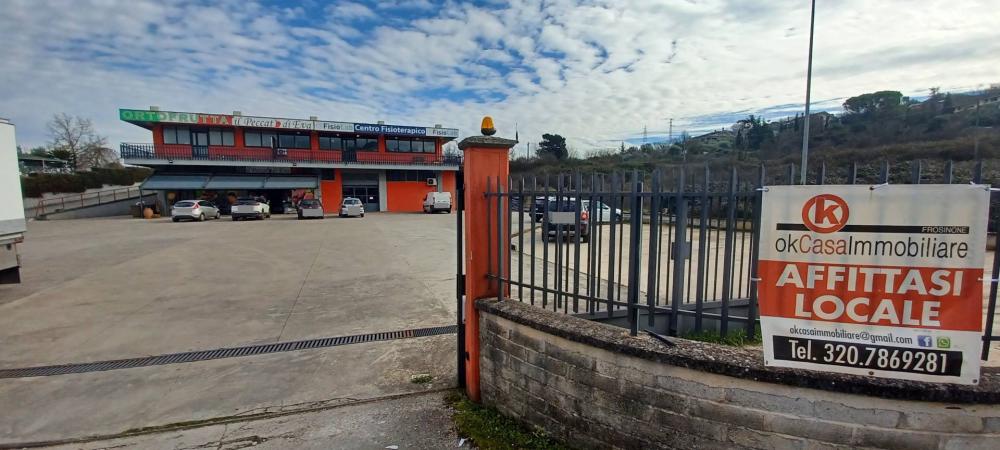 locale commerciale in affitto a Ceccano