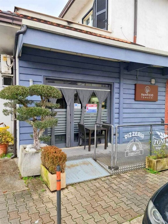 locale commerciale in affitto a Ceprano