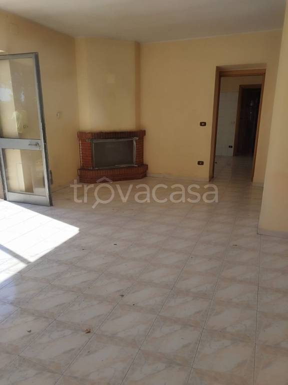 casa indipendente in affitto a Cervaro