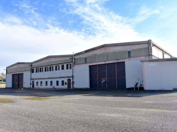 locale commerciale in affitto a Ferentino