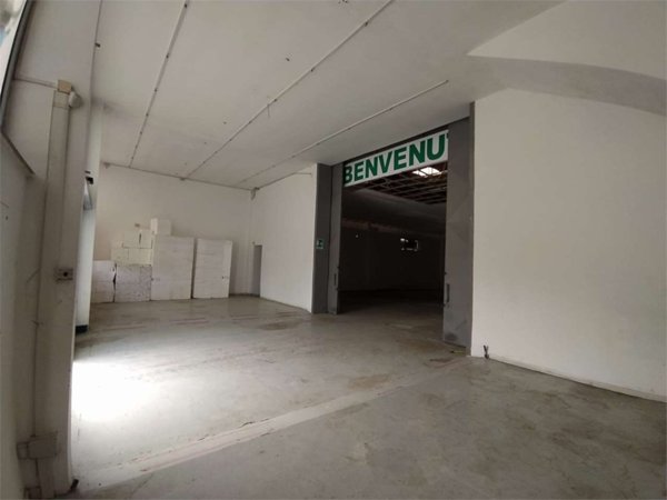 locale commerciale in affitto a Ferentino