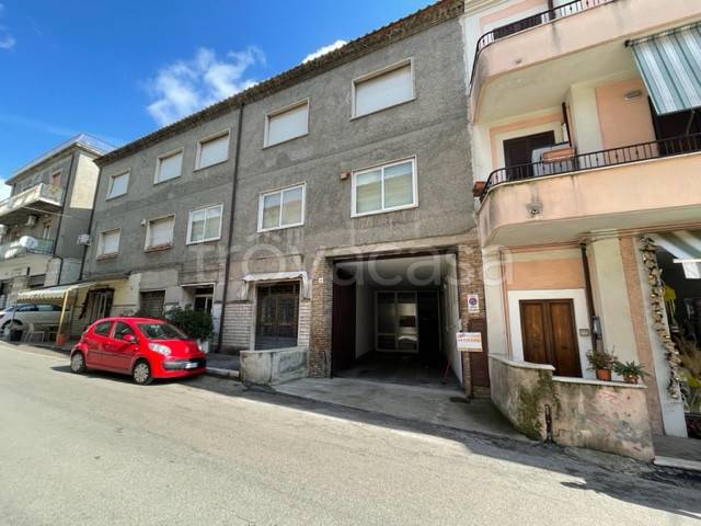 locale commerciale in affitto a Ferentino