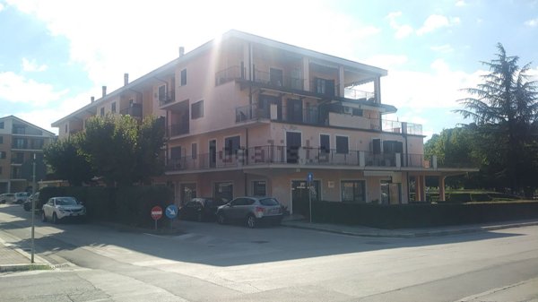 locale commerciale in affitto a Ferentino