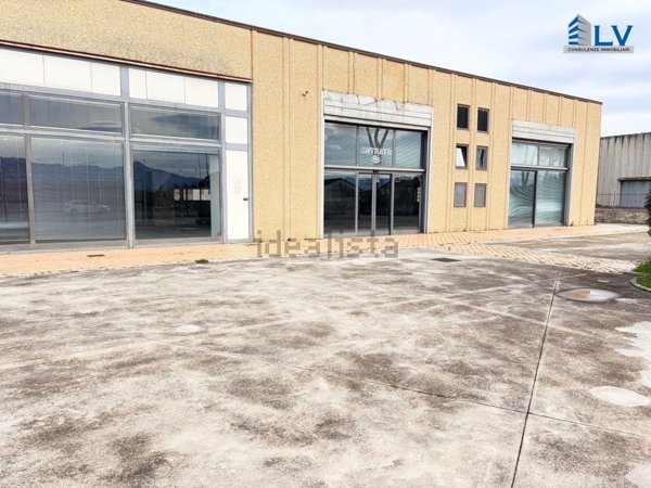 locale commerciale in affitto a Ferentino