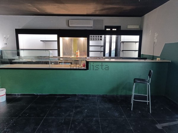 locale commerciale in affitto a Ferentino
