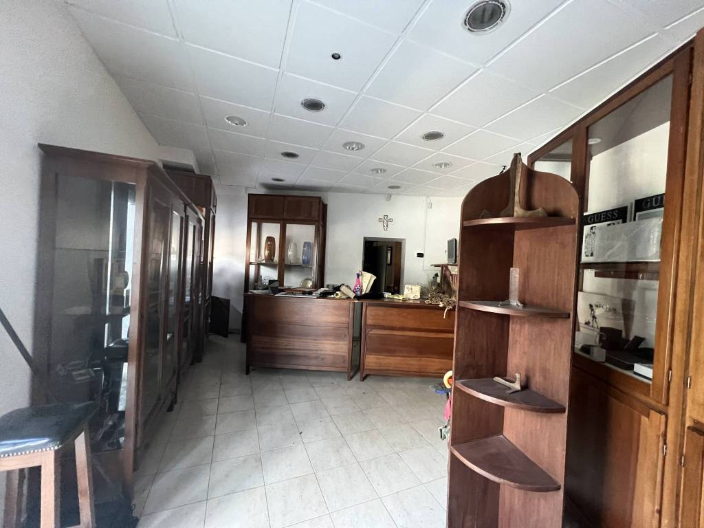 negozio in affitto a Fiuggi
