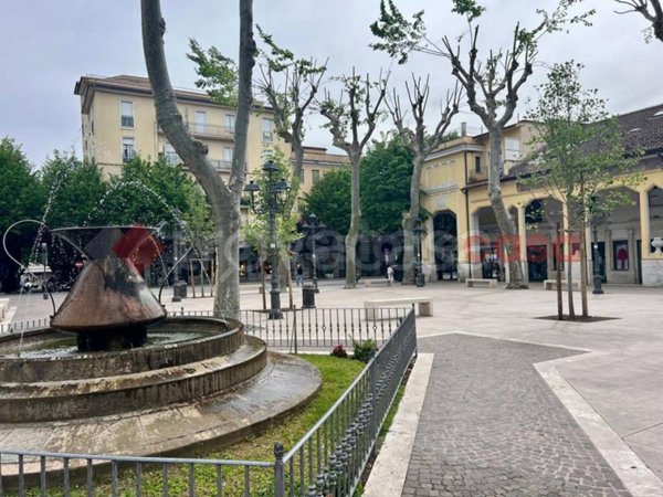 negozio in affitto a Fiuggi