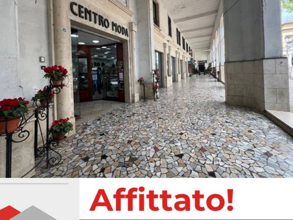 negozio in affitto a Fiuggi