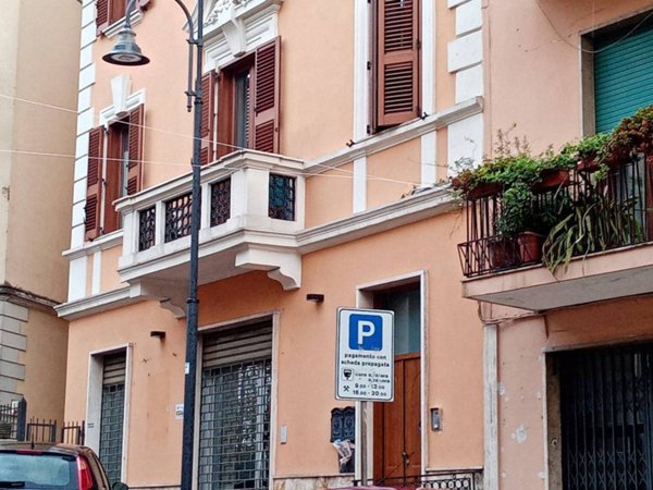negozio in affitto a Frosinone