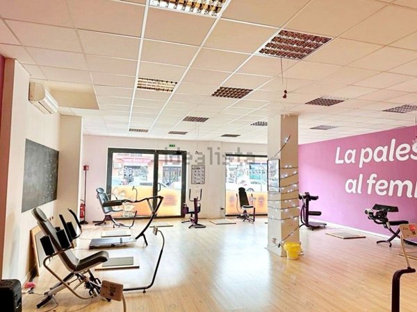 locale commerciale in affitto a Frosinone