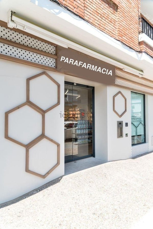 locale commerciale in affitto a Frosinone