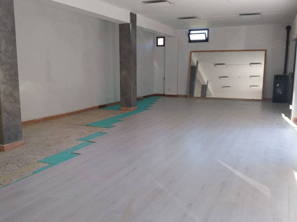 negozio in affitto a Frosinone