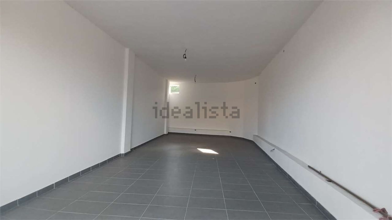 locale commerciale in affitto a Frosinone