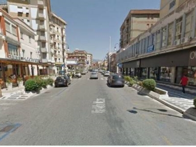 negozio in affitto a Frosinone