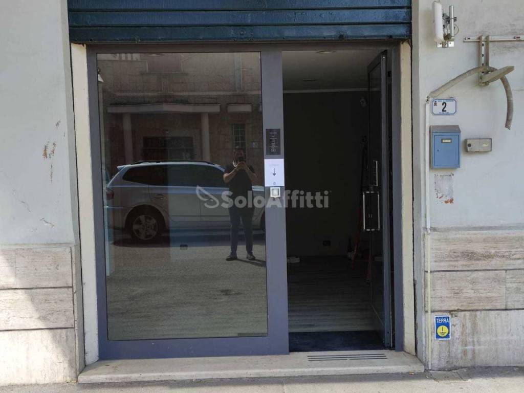 negozio in affitto a Frosinone