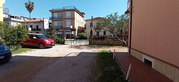 locale commerciale in affitto a Frosinone