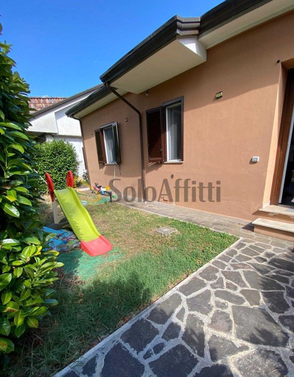 casa indipendente in affitto a Frosinone
