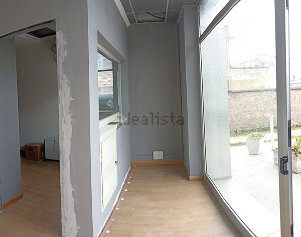 locale commerciale in affitto a Frosinone