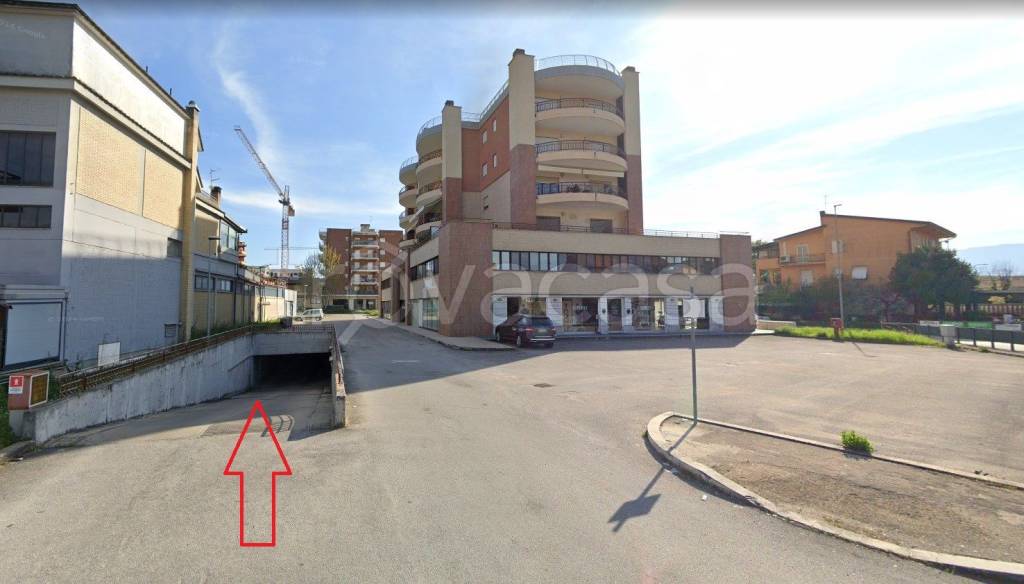 negozio in affitto a Frosinone