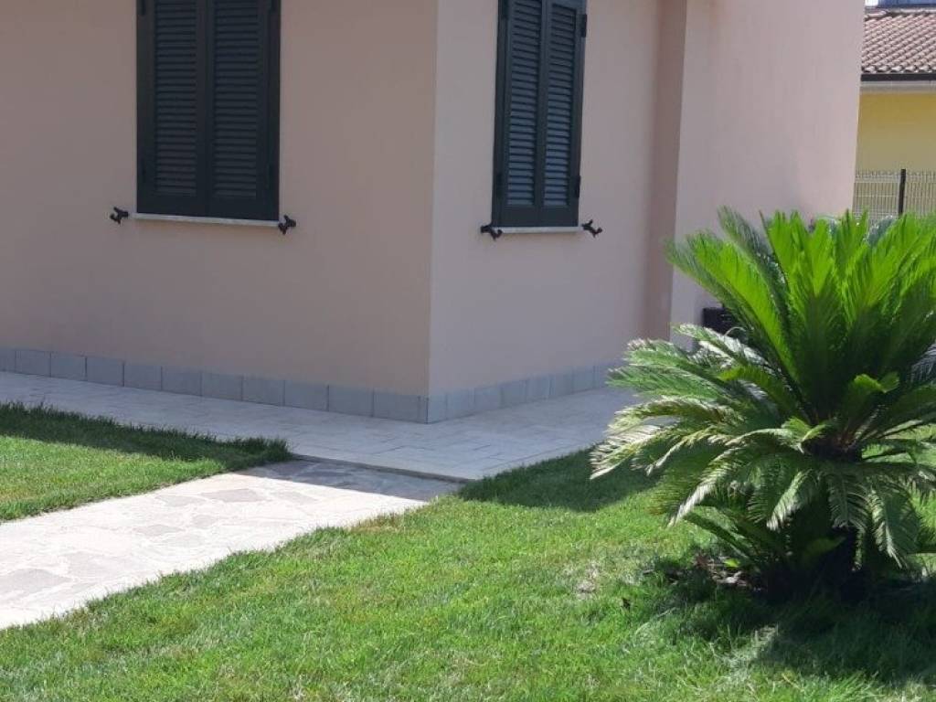 casa indipendente in affitto a Frosinone