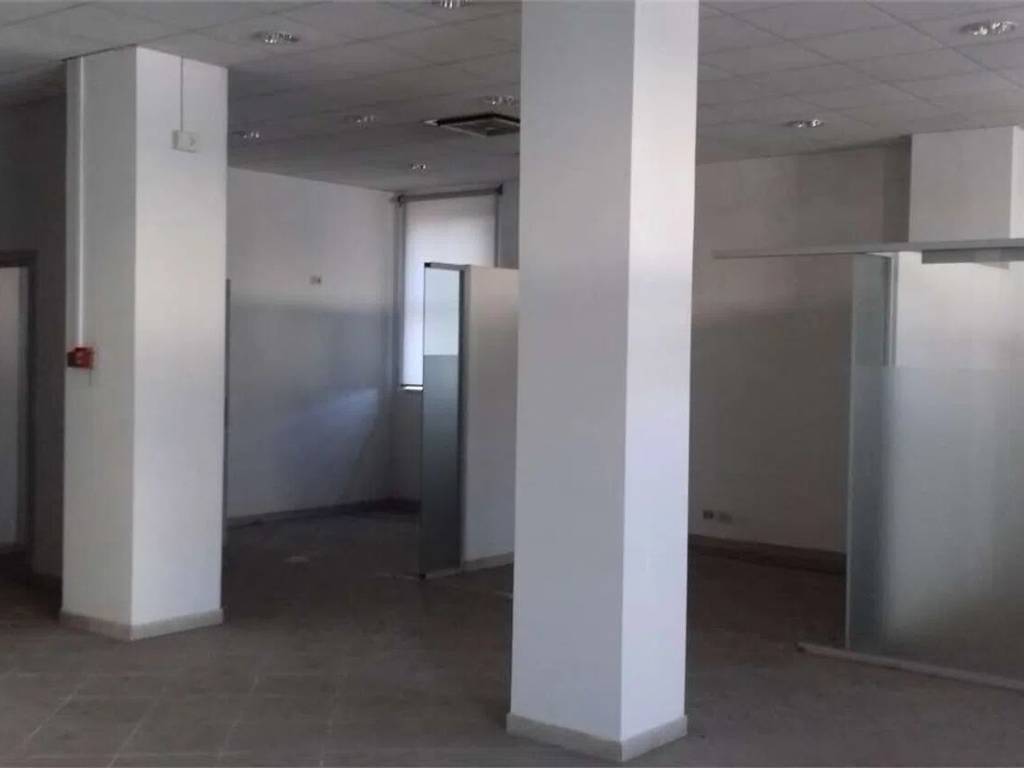 negozio in affitto a Frosinone