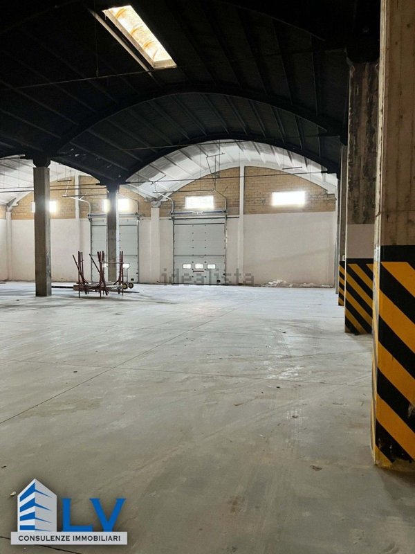 capannone in affitto a Frosinone